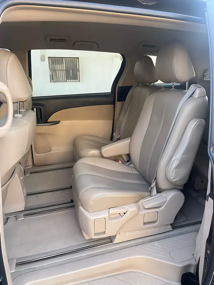 7 Seater MPV - photo 2