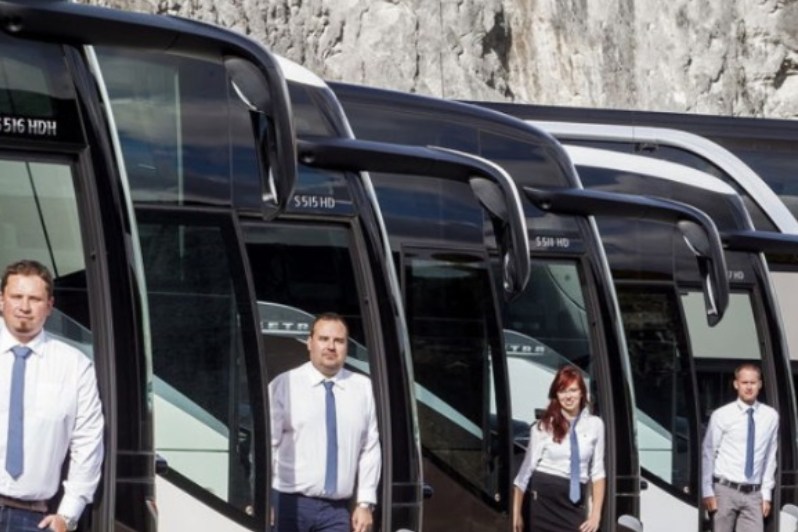 Dubai Bus Hire Business Travel